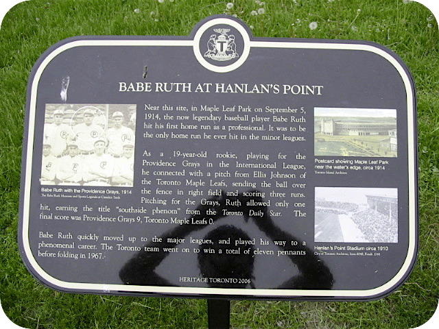Plaque Photo