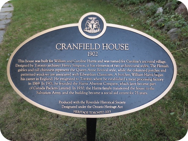 Plaque Photo