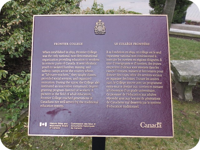 Plaque Photo