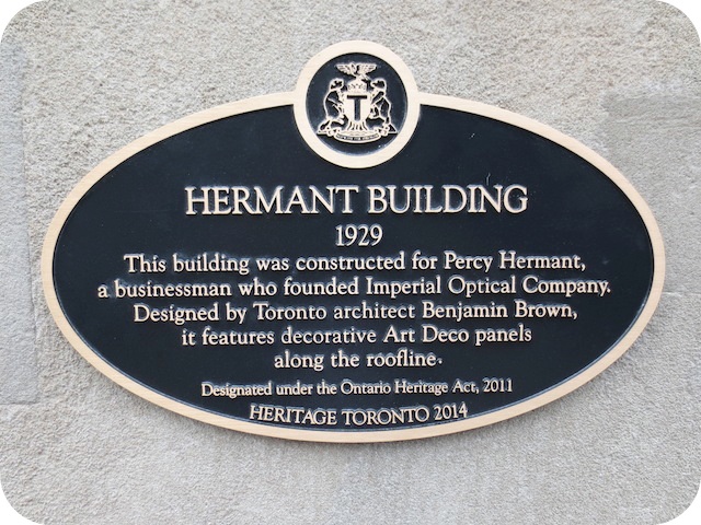 Plaque Photo