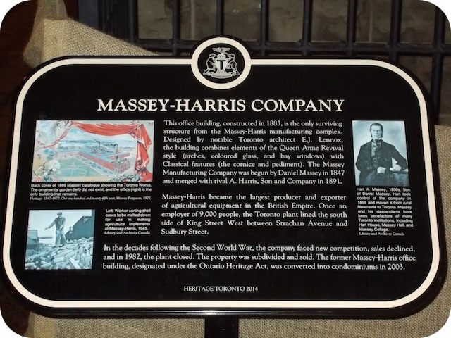 Plaque Photo