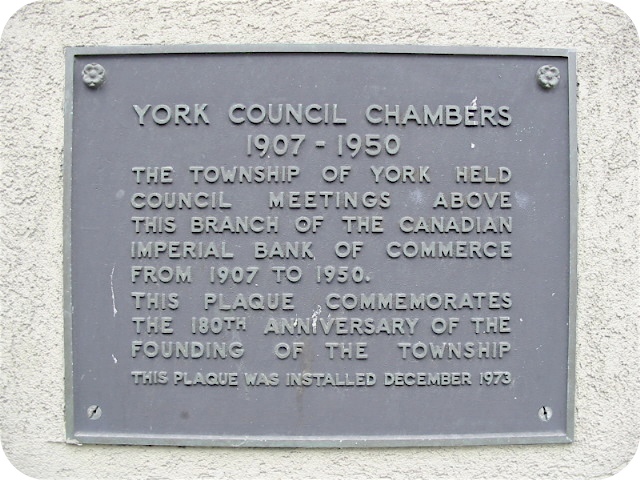 Plaque Photo
