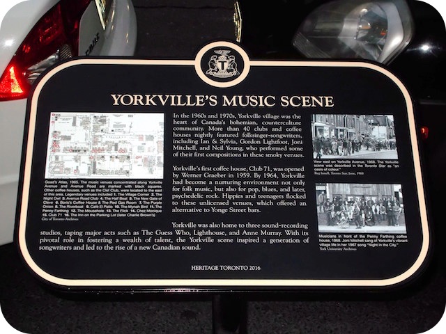 Plaque Photo
